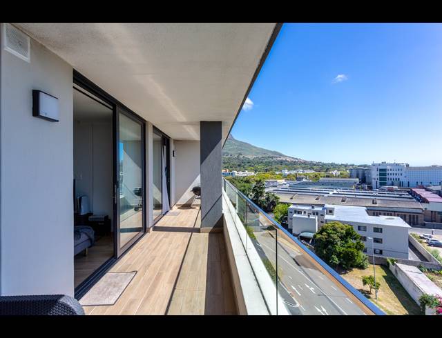 2 BEDROOM APARTMENT SOLD IN NEWLANDS